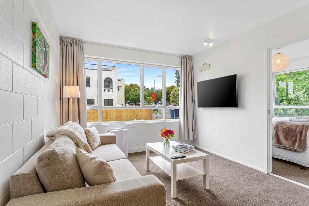 One Bedroom Apartment, Heart Of Newmarket Auckland Bagian luar foto