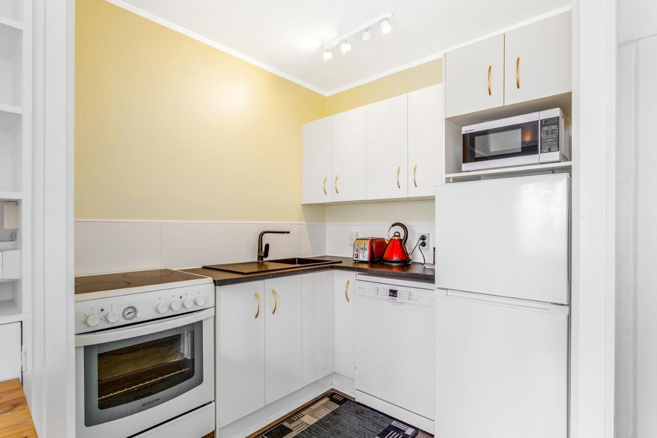 One Bedroom Apartment, Heart Of Newmarket Auckland Bagian luar foto